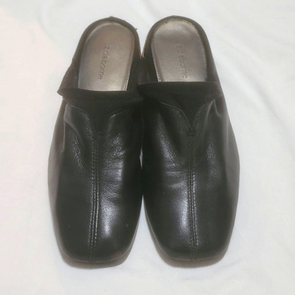 Liz Claiborne Women's Black Upper Leather mules slip on size 7 M - Picture 2 of 9